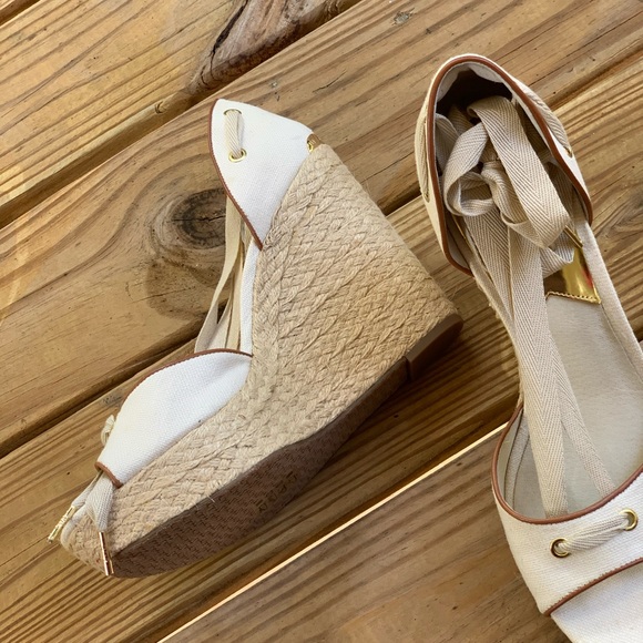 New without box Michael Kors wedges. - Picture 4 of 6